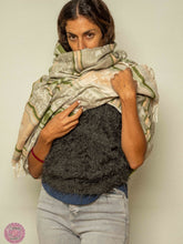 Cargar imagen en el visor de la galería, PASHMINA O FULAR INVIERNO - BEIGE Y VERDE