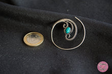 Cargar imagen en el visor de la galería, PENDIENTES HIPPIES TRIPLE ESPIRAL CON PIEDRA