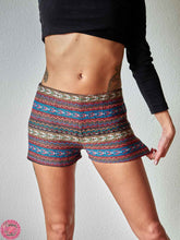 Cargar imagen en el visor de la galería, SHORT THAI - COLOR ARENA Y TURQUESA