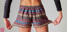 Cargar imagen en el visor de la galería, SHORT THAI - COLOR ARENA Y TURQUESA