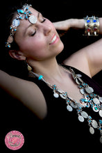 Cargar imagen en el visor de la galería, PENDIENTES KUCHI TRIBAL - ALARGADOS CON HOJA