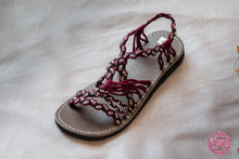 Cargar imagen en el visor de la galería, SANDALIAS DE CORDONES - VIOLETA, BLANCO Y BERENJENA