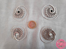Cargar imagen en el visor de la galería, pendientes espiral étnicos hippies