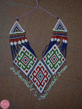 Cargar imagen en el visor de la galería, COLLAR CHEST ARTESANAL CON ABALORIOS