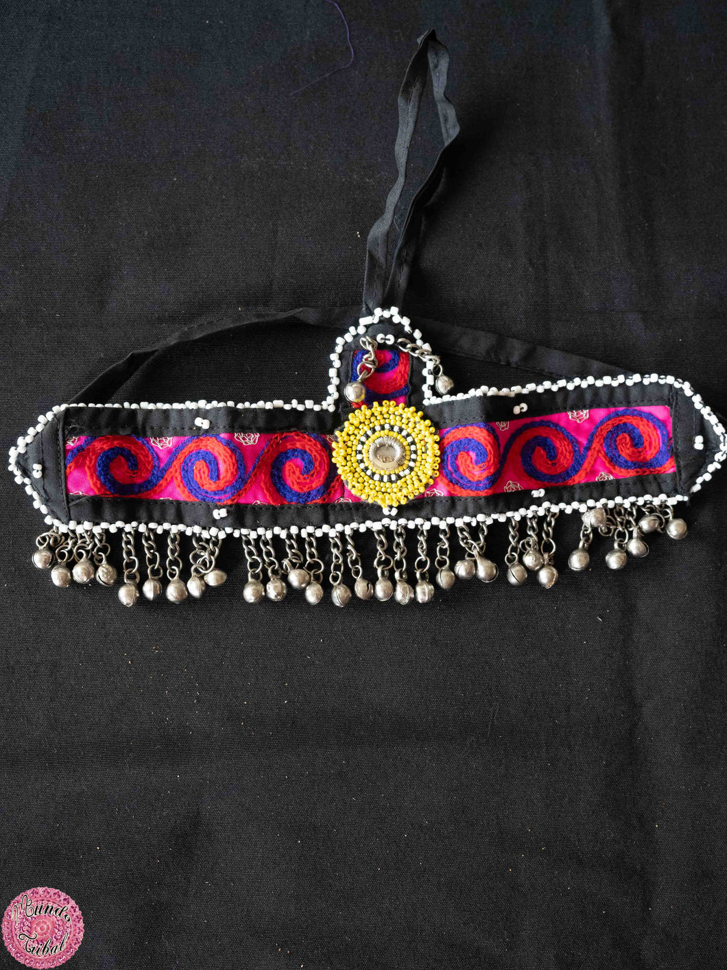 TOCADO KUCHI DE TELA Y CASCABELES