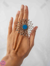 Cargar imagen en el visor de la galería, ANILLO KUCHI CON FORMA DE FLOR