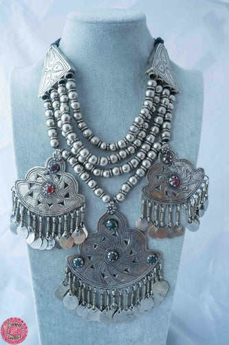 COLLAR TRIBAL KUCHI ANTIGÜEDAD