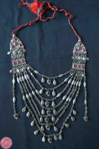 COLLARES KUCHI AFGANOS LARGOS CON CADENAS Y CRISTALES