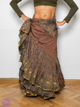 Cargar imagen en el visor de la galería, FALDA 25 YARDAS SARI TORNASOL - MARRÓN REFLEJO BERENJENA