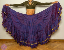 Cargar imagen en el visor de la galería, FALDA 25 YARDAS SARI TORNASOL - MORADA DOBLE RIBETE