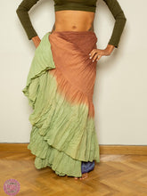 Cargar imagen en el visor de la galería, FALDA DE ALGODÓN DEGRADADA DE 20 YARDAS - MARRÓN CANELA Y VERDE PISTACHO