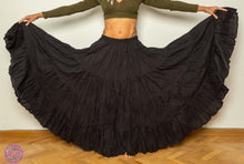 Cargar imagen en el visor de la galería, FALDA NEGRA DE ALGODÓN DE 25 YARDAS