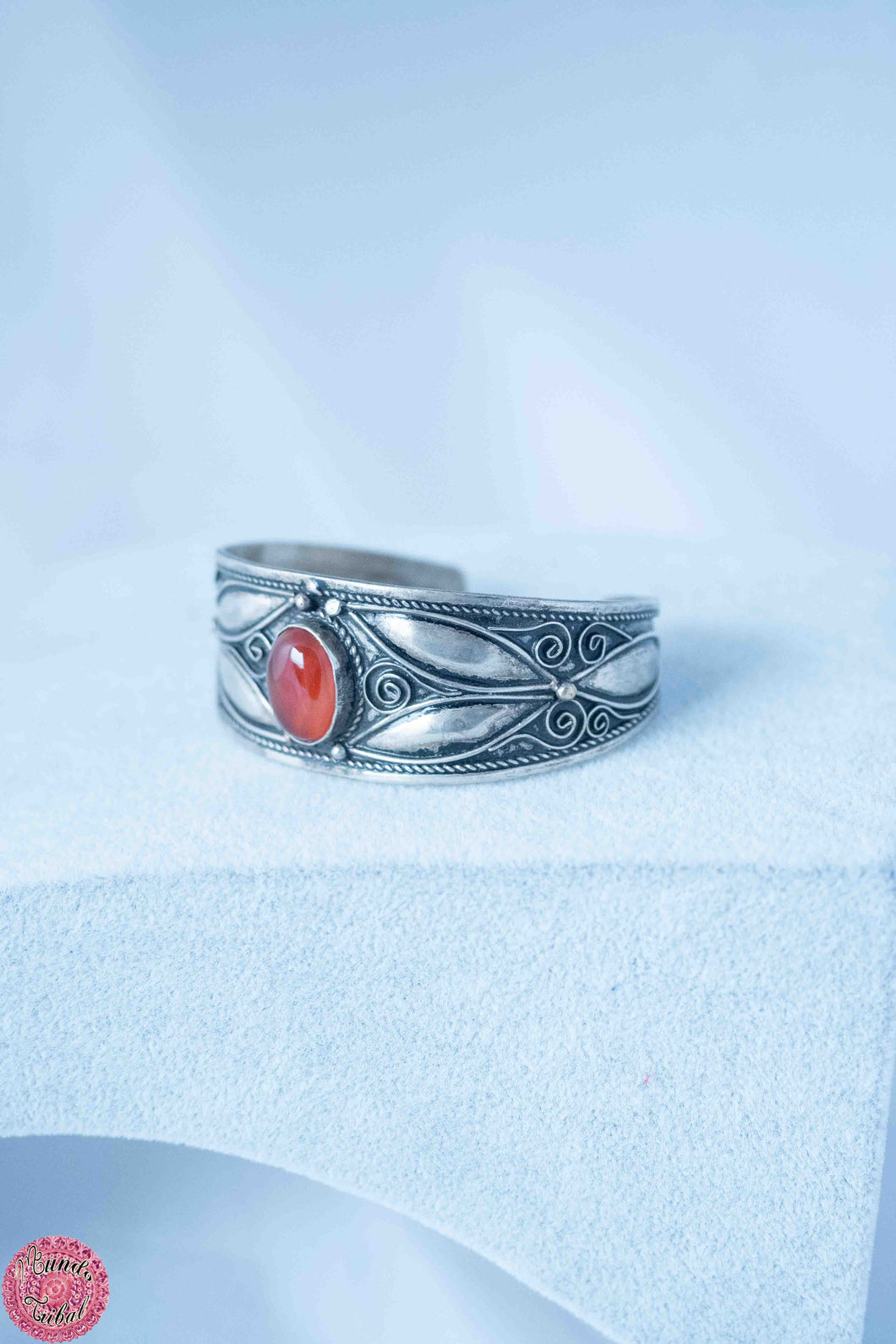 BRAZALETE PLATEADO BEREBER | PIEDRA CENTRAL