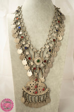Cargar imagen en el visor de la galería, COLLAR AFGANO GRANDE CON CRISTALES - rojo, verde, azul