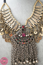 Cargar imagen en el visor de la galería, COLLAR TRIBAL CON KUCHI EN EL CENTRO - varios modelos