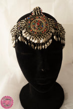 Cargar imagen en el visor de la galería, TOCADO KUCHI CRISTALES INCRUSTRADOS (varios modelos)