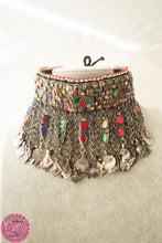 Cargar imagen en el visor de la galería, CHOKER O GARGANTILLA KUCHI - FLORES 3 PÉTALOS
