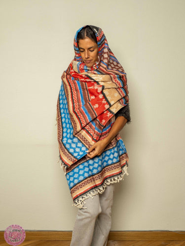 PASHMINA O FULAR INVIERNO - AZUL, ROJO Y MARRONES