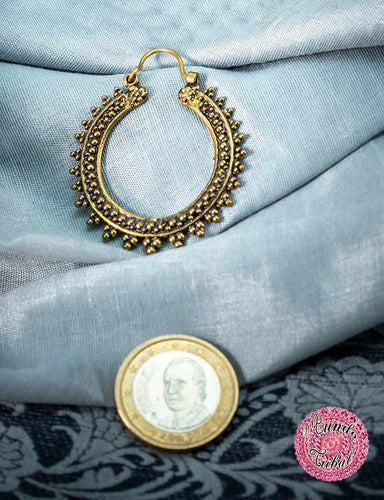 PENDIENTES HIPPIES DE ARO ANCHO Y BOLITAS