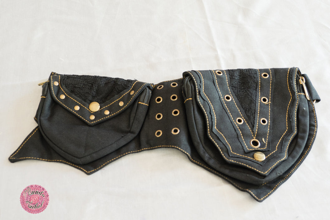 RIÑONERA CON ENCAJE - NEGRA