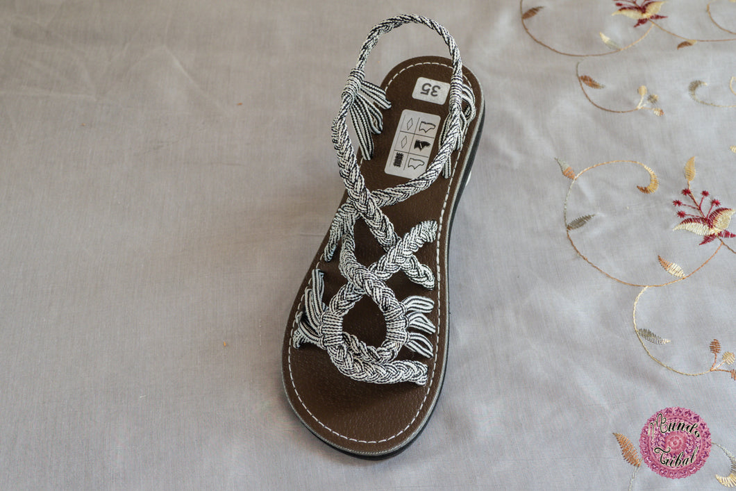 sandalias cordones hippie blancas grises