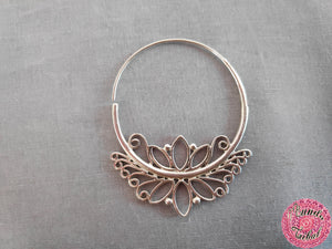 pendientes aro plata flor loto hindú hippies étnicos