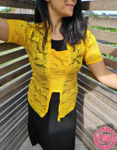 Cargar imagen en el visor de la galería, KEBAYA AMARILLA - MANGA CORTA
