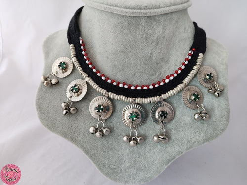 COLLAR BÁSICO TRIBAL CON CRISTALES DE COLOR (varios colores)